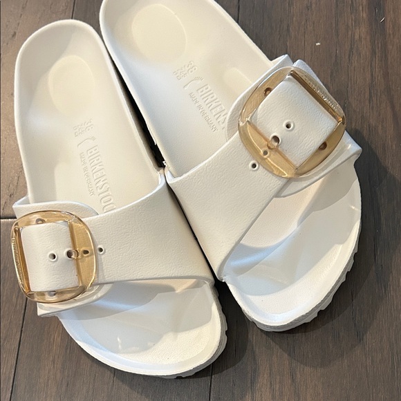 Birkenstock White Sandals with Gold Buckle - Picture 2 of 12